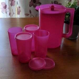 Tupperware Pitcher and tumblers with lids